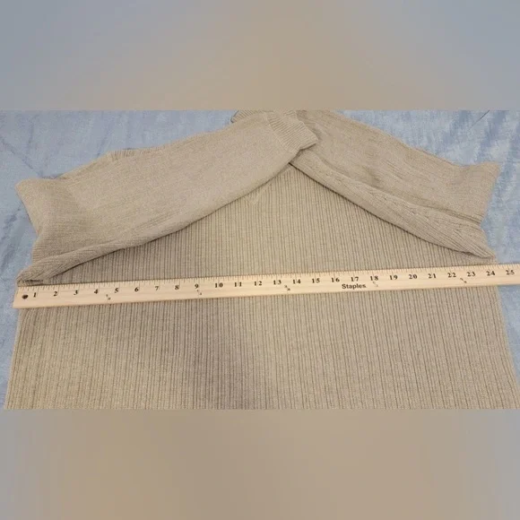 Eddie Bauer Men's Beige Crewneck Sweater - Picture 9 of 11